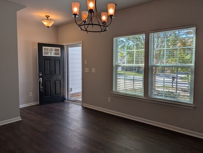Photo - Beautiful 4 bed, 2.5 bath home in Indian T...