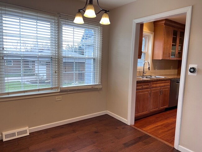 Photo - East Grand Rapids schools! 4 Bedroom Home
