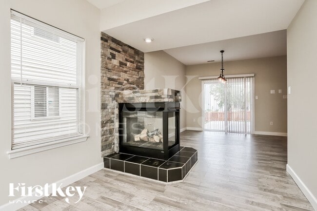 1014 Glengarry Dr