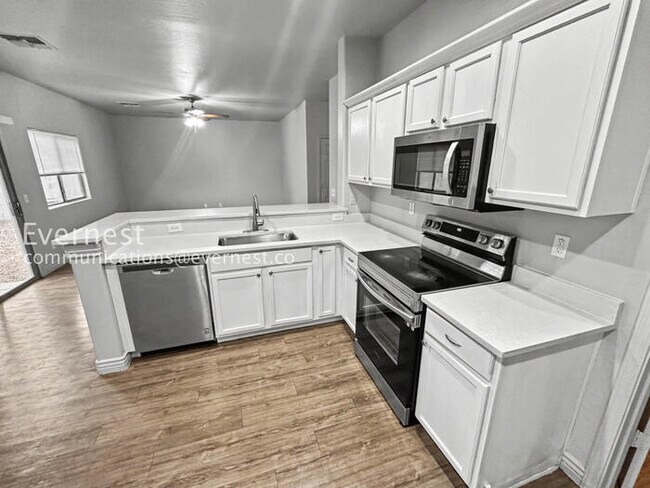 Photo - Limited Time Special Offer / 4 Bed, 3 Bath Home with Garage / Pet-Friendly / Vouchers Accepted / ...