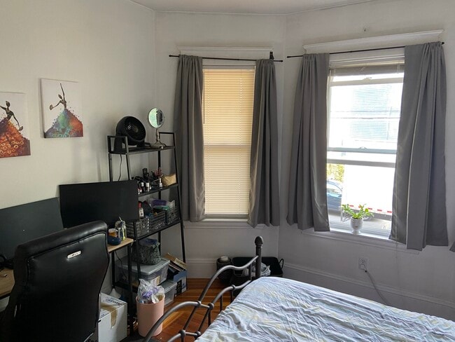 Photo - 10 Cambridge Ter Unit 1