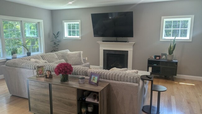 Photo - ***Please Respond Directly to the Online Listing, Calls May Not Be Returned***