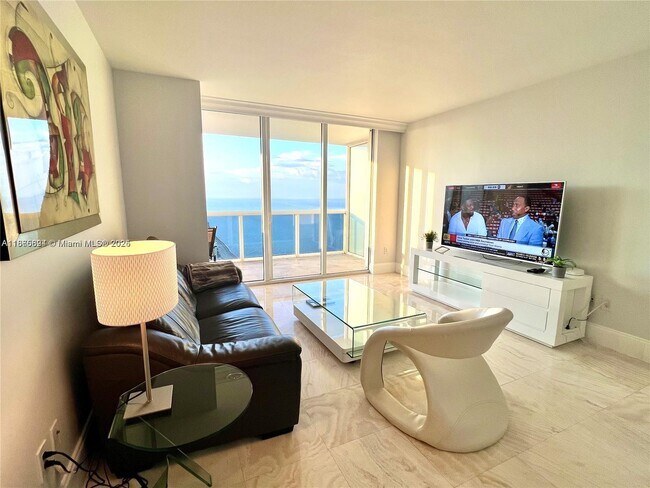 Photo - 1830 S Ocean Dr Unidad 4611