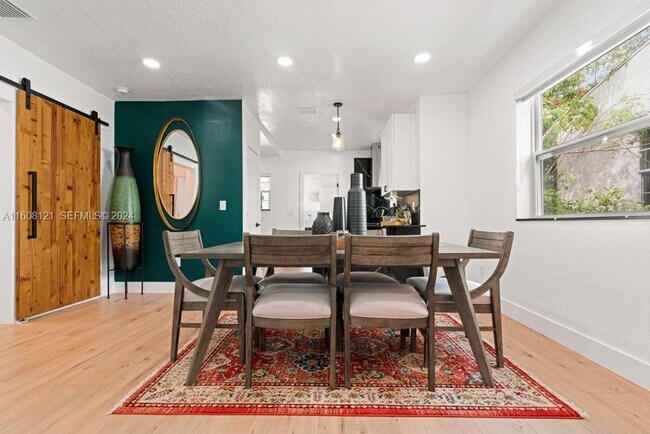 Photo - 3902 NW 3rd Ave