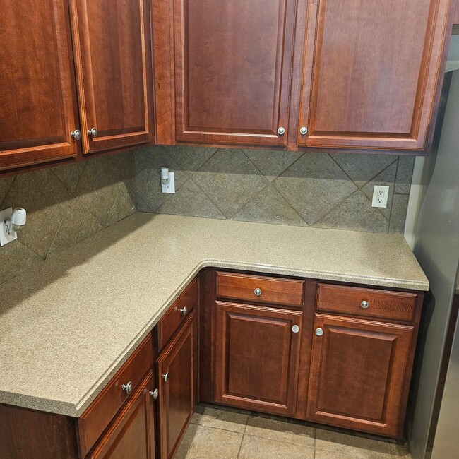 Photo - 1052 Crown Blvd