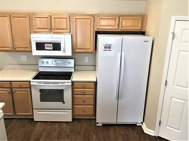 Photo - 100 Kingfisher Drive