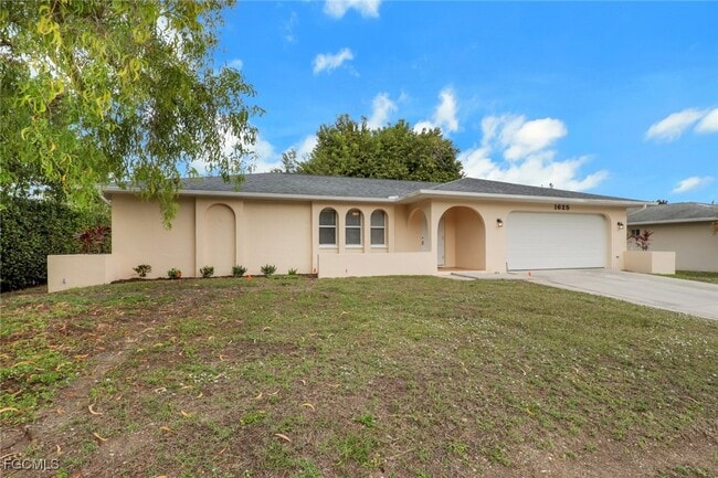 Building Photo - 1625 SE 21st Ln