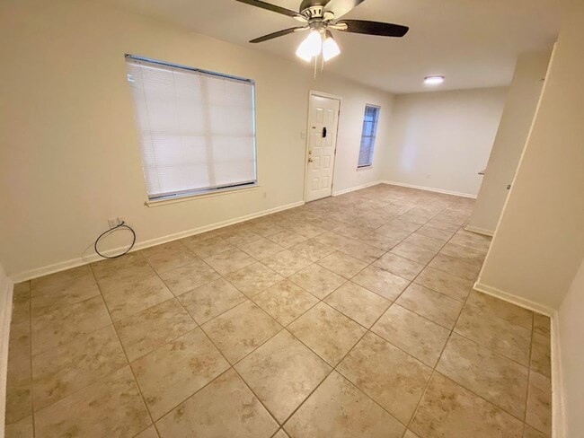 Photo - 4343 Canal St Unit A12