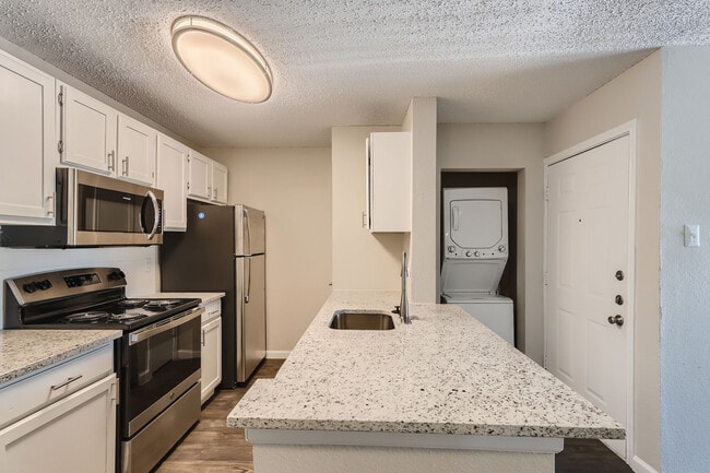 Photo - Fieldcrest Apartments