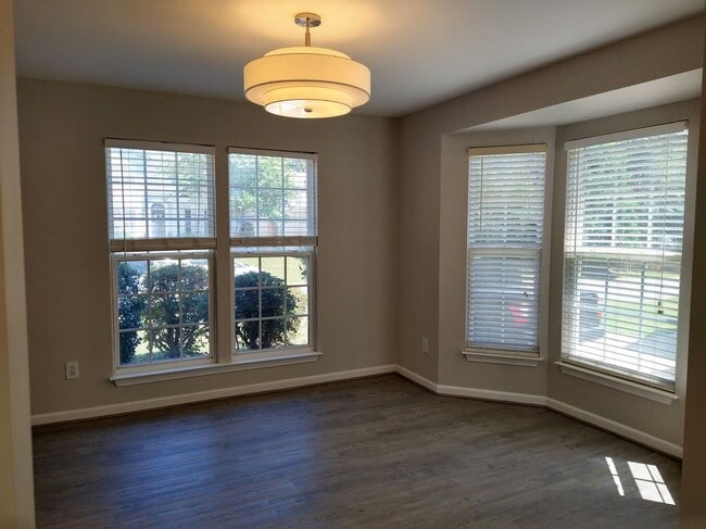 Photo - 118 Morell Dr