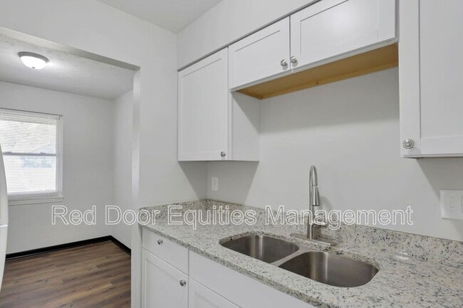 Photo - 1442 Tiki Ln