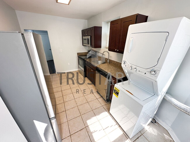 Photo - 1257 N 23rd St Unit 2