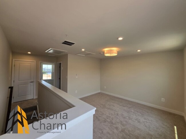 Photo - 2928 Maisel St