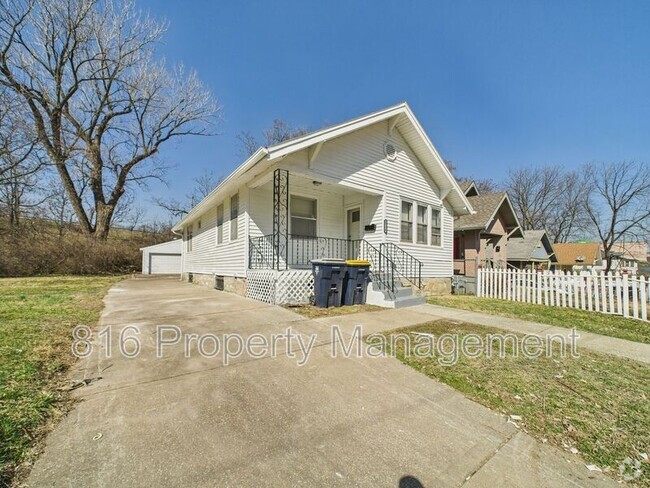 Building Photo - 4926 Chestnut Ave Rental