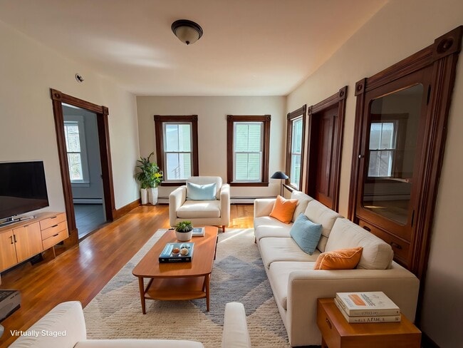 Building Photo - 110 Estey St Unit 1