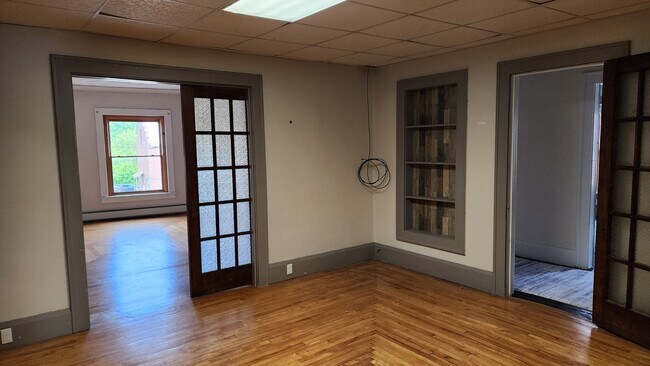 Photo - Large 4-5 Bedroom on Historic Main Street in Salamanca NY! Available Now!
