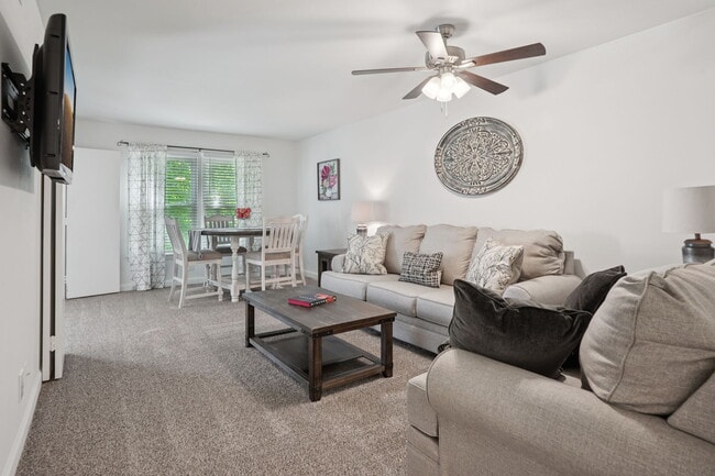 975 Sq Ft 2BR - Living Room