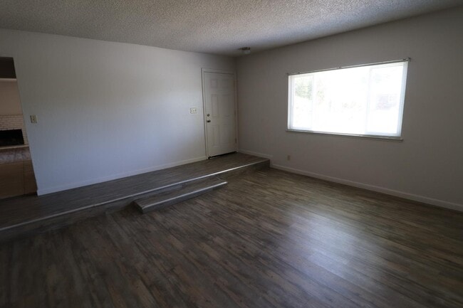Photo - 3342 W Oswego Ave