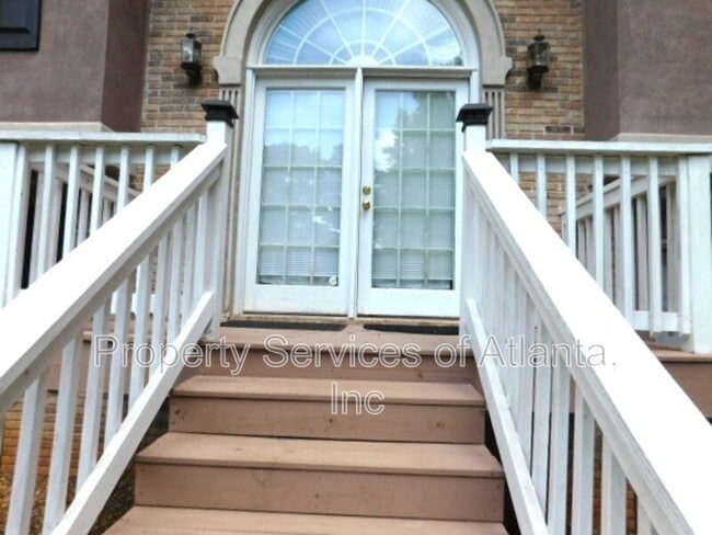 Photo - 4910 Baker Ridge Pl