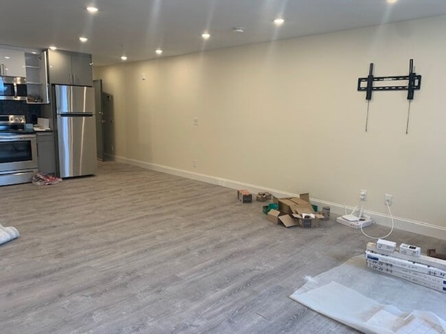 Photo - Studio Apartment in Brookline | Modern Appliances | Laundry in Building | 9/1