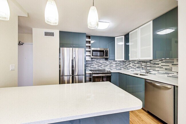 Photo - 6301 N Sheridan Rd Unit 7C