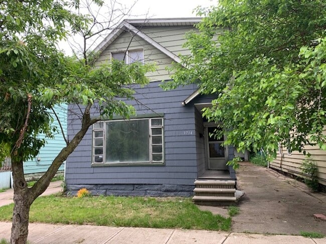 Building Photo - 3714 E 50th St Rental