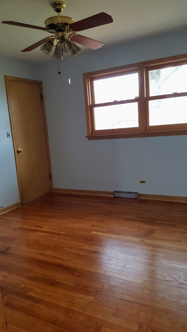 26 W 56th St