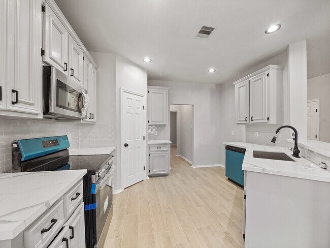 Building Photo - 14206 Windy Ridge Ln