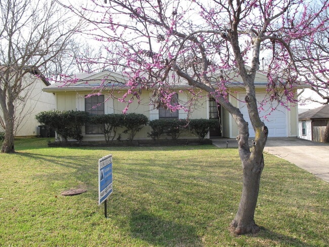 Building Photo - ***Cottage of your Dreams*** Rental