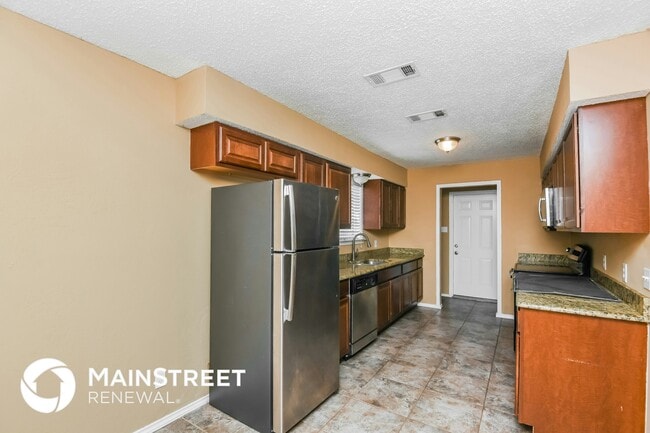 Photo - 617 Park Center Blvd