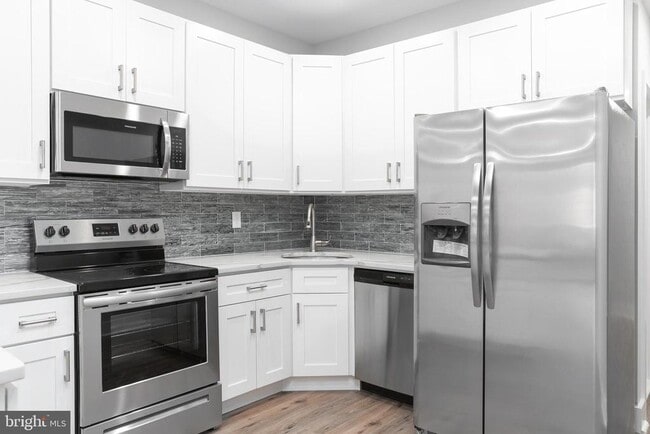 Photo - 1604 N 6th St