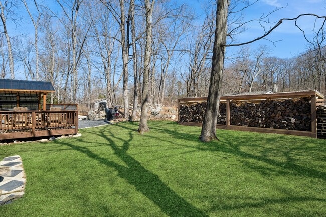 100 Poplar Ln