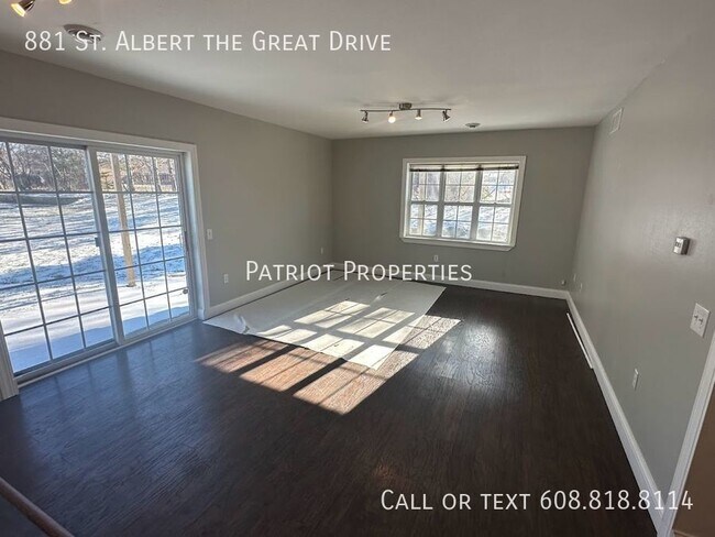 Photo - 881 St Albert the Great Dr