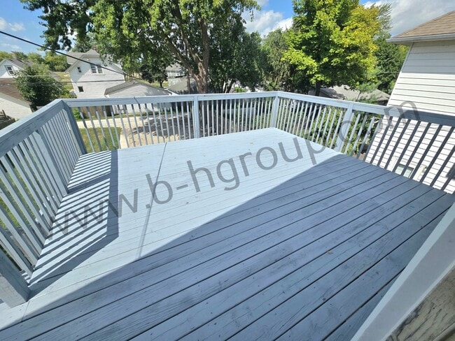 Photo - 4812 25th Ave Unit Upper