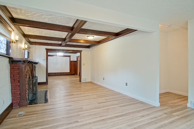 Photo - 1520 W Tenth Ave