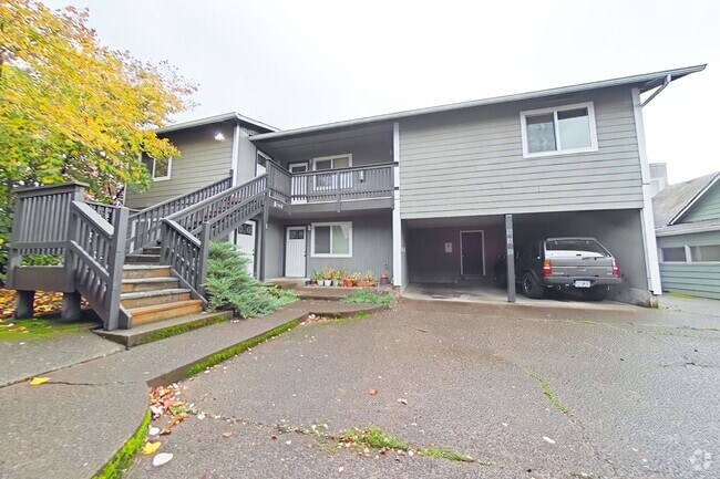 Building Photo - 1 Bedroom Apartment ~ Close to Campus ~ Sm... Unit 1961 NW Grant #3
