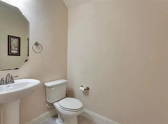 Photo - 913 Yarrow St