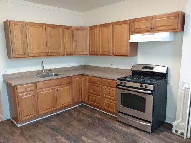 Building Photo - 2515 Maryland Ave Unit 2 Rental