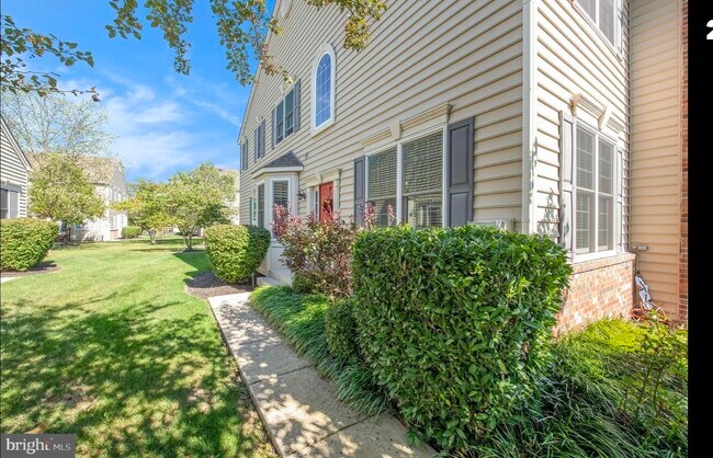 Photo - 911 Caralea Dr