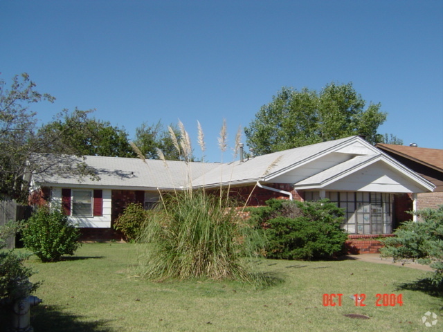 Building Photo - 917 S State St Rental