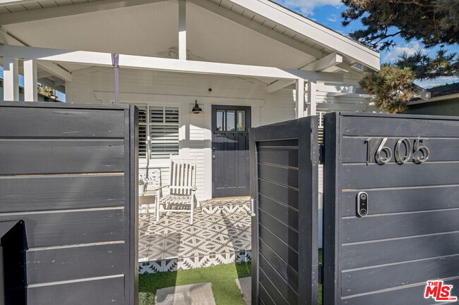 Photo - 1605 Cabrillo Ave