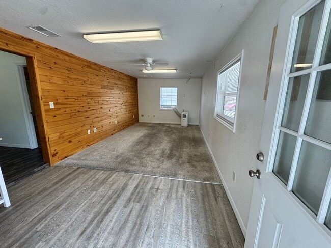 Photo - 306 N Iona Ave