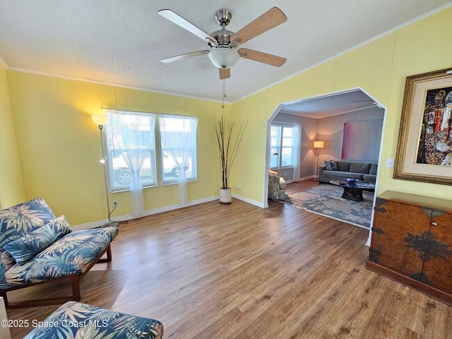 Photo - 135 Blue Jay Ln