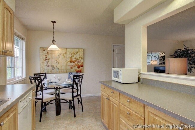 513 E 24th Ave Unit 1