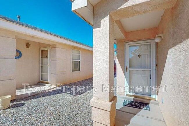 Photo - 7315 Quartzite Ave NW