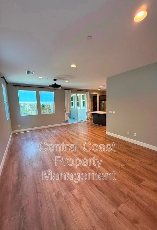 Photo - 490 Palisade Dr