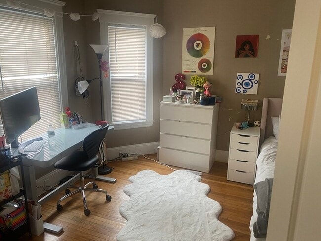 Building Photo - 29 Sunset Rd Unit 1