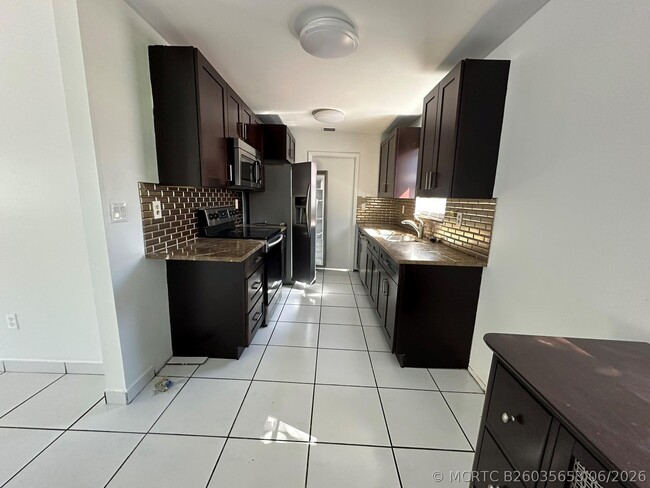 Photo - 1705 Adams St Unit 1705