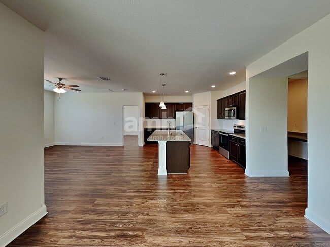 Photo - 151 Banyan Frst Dr