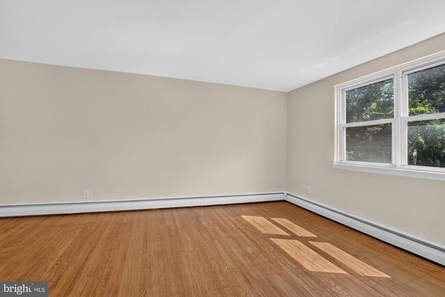 Photo - 5990 Henry Ave Unit 2